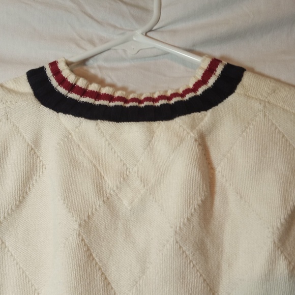 TOMMY HILFIGER VEST SIZE LARGE - Picture 7 of 8